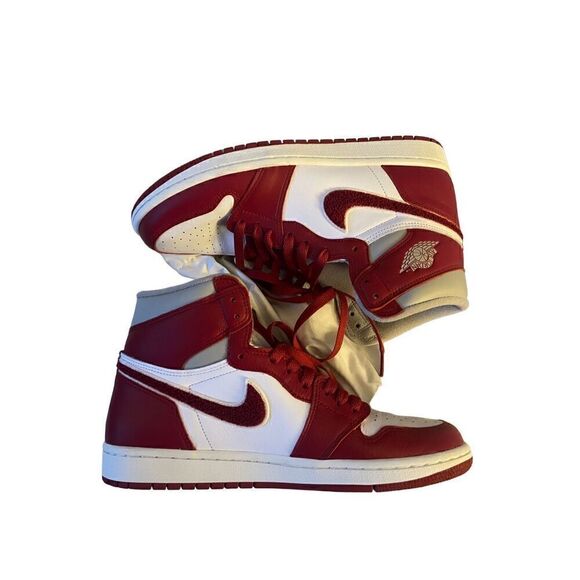 JORDAN 1 RETRO HIGH OG - Picture 2 of 8